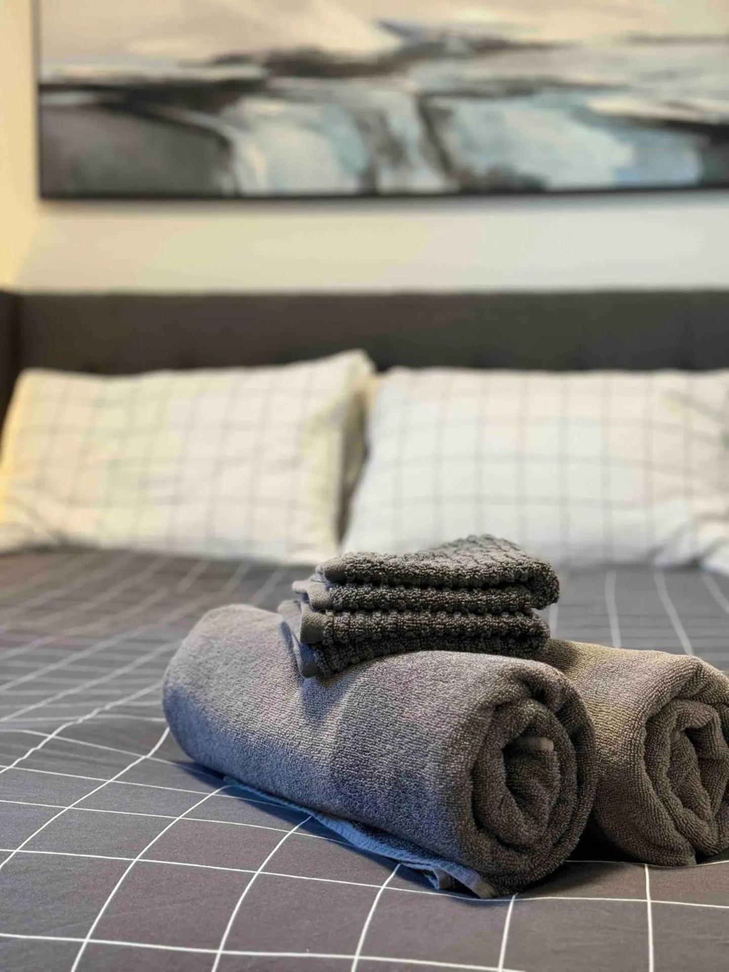 Вилла Walking Distance To St Boniface, Easy Parking Виннипег Экстерьер фото